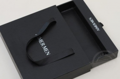 服装包装盒 服装包装盒的简单介绍[永兴集团]包装定制厂家